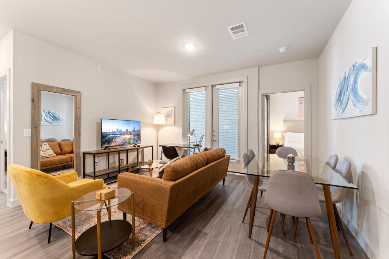 Luxury Central Apts - Free Parking, Gym, Fast Wifi Lägenhet Austin Exteriör bild