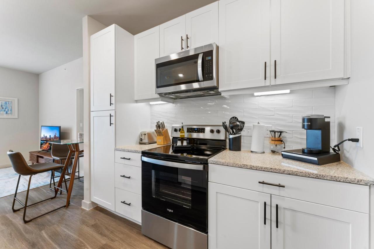 Luxury Central Apts - Free Parking, Gym, Fast Wifi Lägenhet Austin Exteriör bild
